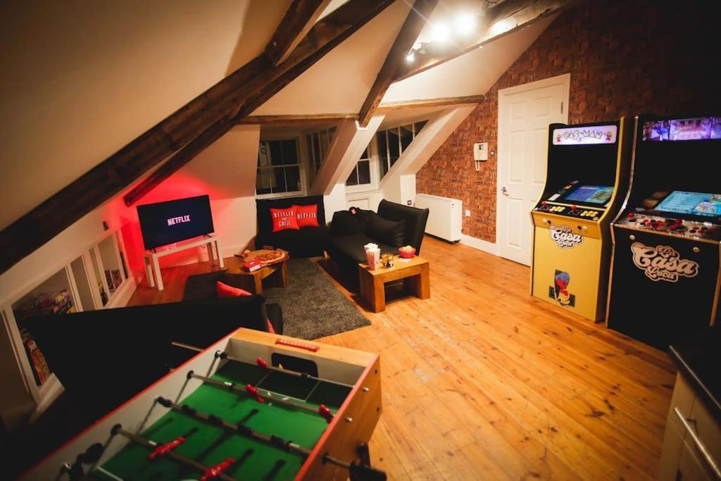 Games And Movies Lounge 7 Bed City Centre Apartment Newcastle upon Tyne Buitenkant foto