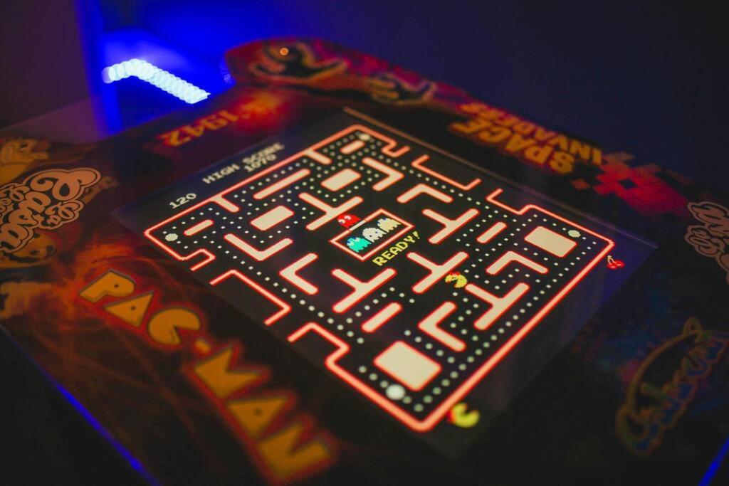 Games And Movies Lounge 7 Bed City Centre Apartment Newcastle upon Tyne Buitenkant foto